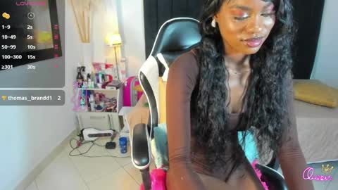 karen_adamss online show from April 15, 3:40 am