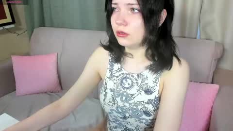 Karen online show from May 14, 9:37 am