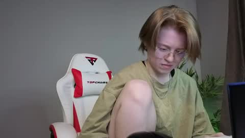 Karen online show from March 29, 1:48 am