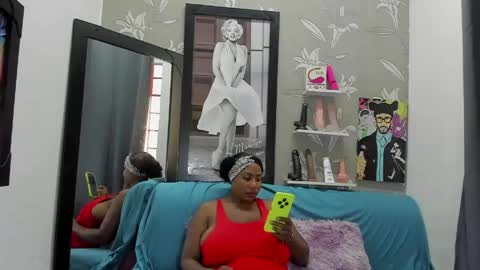 Karen online show from March 28, 7:35 pm