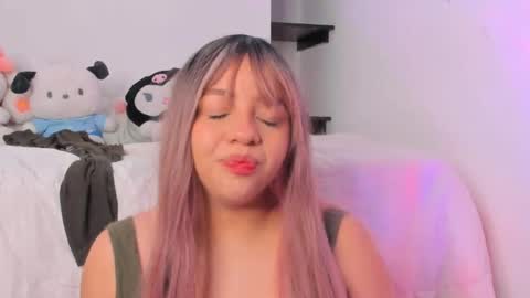 kariina_wong online show from May 5, 6:33 pm