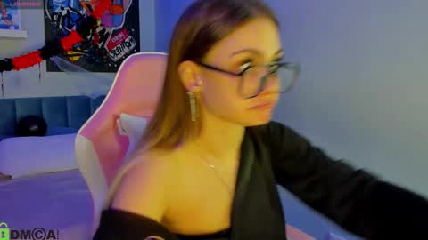 karina_broks online show from October 29, 8:40 am