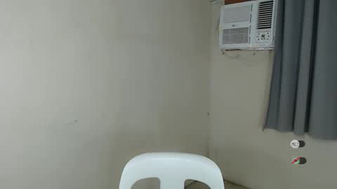 I AM BELLE online show from March 12, 6:18 am