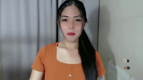 I AM BELLE online show from February 16, 6:54 am