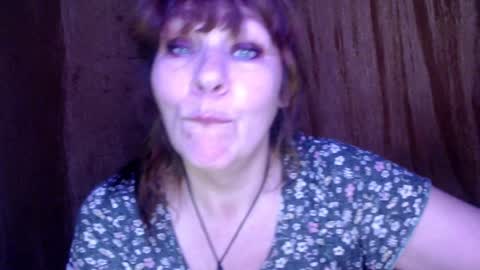Snapshot of karina_ren chatting on December 5, 9:06 am Karina online show from December 5, 9:06 am
