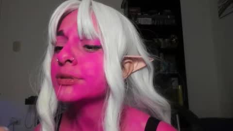 KARINNA  RAVEN online show from December 21, 2:49 am