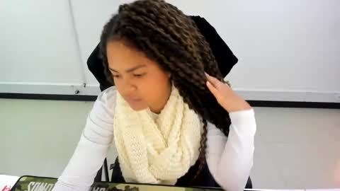 Snapshot of karla_cg chatting on March 8, 7:51 pm karla_cg online show from March 8, 7:51 pm