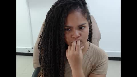 Snapshot of karla_cg chatting on February 18, 7:32 pm karla_cg online show from February 18, 7:32 pm