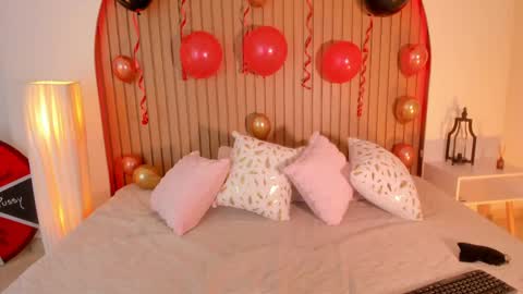 Karla Gonzaless online show from April 18, 7:58 pm