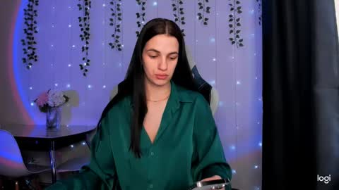 Snapshot of karla_lim chatting on February 5, 11:55 am karla_lim online show from February 5, 11:55 am