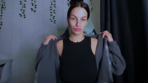 Snapshot of karla_lim chatting on October 7, 4:44 pm karla_lim online show from October 7, 4:44 pm