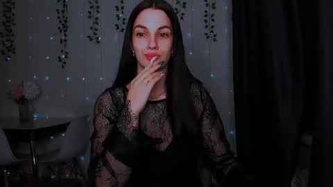 Snapshot of karla_lim chatting on February 3, 9:50 pm karla_lim online show from February 3, 9:50 pm