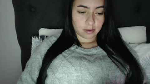 Snapshot of karlagiraldo140 chatting on March 6, 5:54 pm Karla Giraldo online show from March 6, 5:54 pm