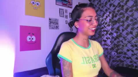 karlaslutskinny__ online show from March 18, 9:42 pm