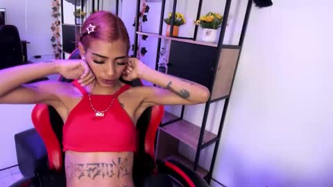 karlaslutskinny__ online show from December 3, 3:42 am