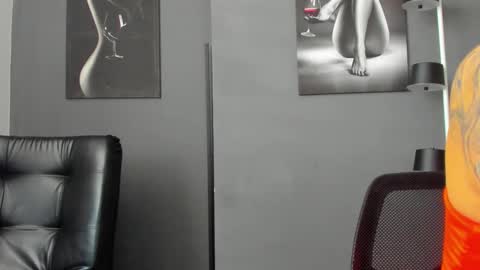   online show from March 19, 6:23 pm