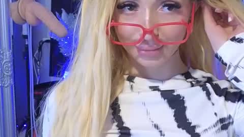 Julia online show from March 13, 3:35 pm