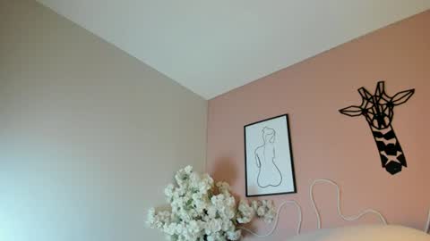karo_linee online show from July 21, 12:06 pm
