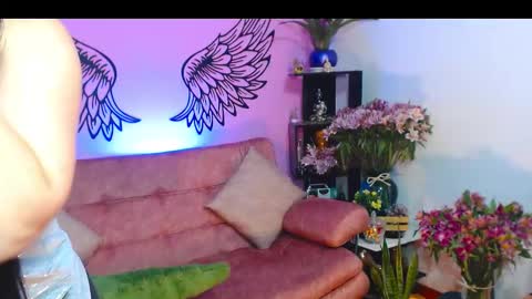 Snapshot of karol_kennedy chatting on October 2, 7:24 am Karol Kenedy online show from October 2, 7:24 am
