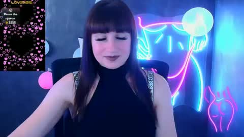 Snapshot of karolina_mia chatting on March 12, 6:40 am Caroline online show from March 12, 6:40 am