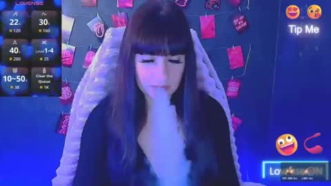 Caroline online show from January 19, 7:04 am