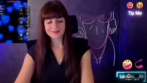 Snapshot of karolina_mia chatting on September 26, 7:17 am Caroline online show from September 26, 7:17 am