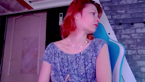 karoline121 online show from March 10, 4:49 am