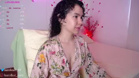 Snapshot of karolkat_1 chatting on March 9, 2:10 pm Karolina 3 online show from March 9, 2:10 pm