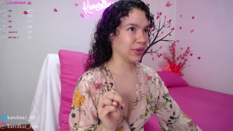 Snapshot of karolkat_1 chatting on January 17, 2:28 pm Karolina 3 online show from January 17, 2:28 pm