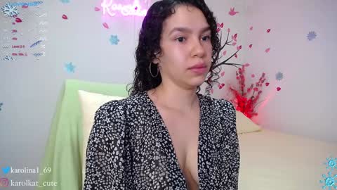Snapshot of karolkat_1 chatting on December 27, 9:54 pm Karolina 3 online show from December 27, 9:54 pm