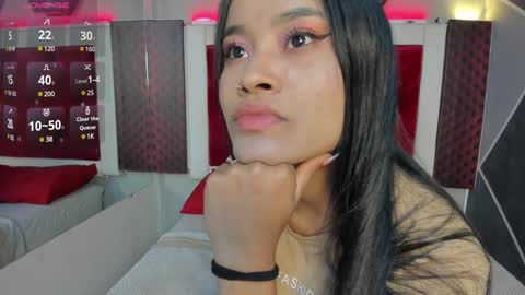 Snapshot of karoll014 chatting on January 3, 11:35 am Karol online show from January 3, 11:35 am