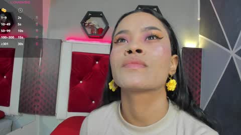 Snapshot of karoll014 chatting on December 27, 11:39 am Karol online show from December 27, 11:39 am