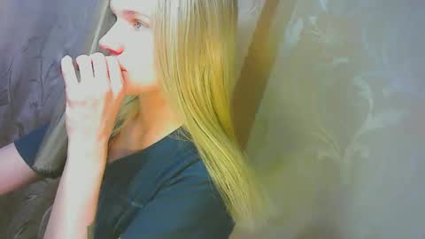 Caroline Fox online show from September 17, 10:46 am