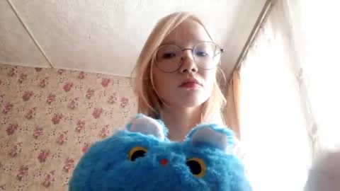 Sara online show from March 7, 9:38 am