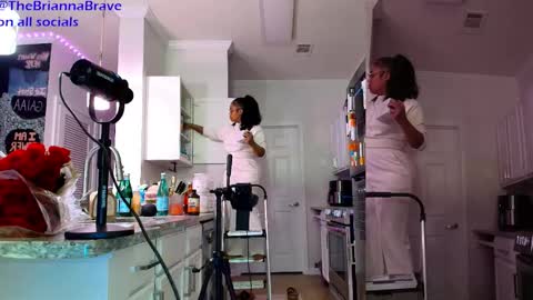 BriannaBrave online show from March 23, 2:51 am