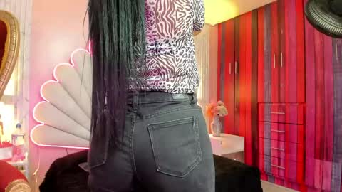 kate online show from April 10, 1:17 pm