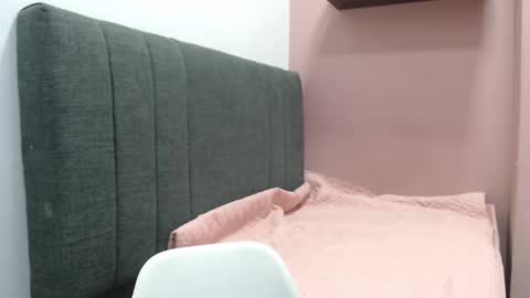 Kari online show from November 4, 1:27 pm