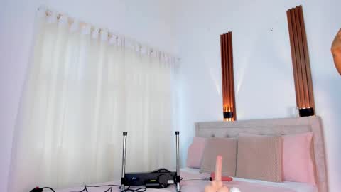 Kate Boisson online show from March 9, 8:23 pm