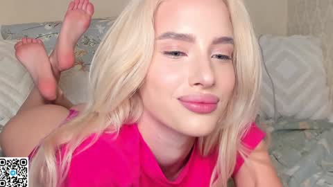    online show from December 12, 11:14 pm