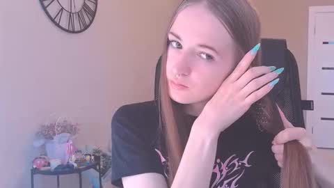 Snapshot of katekayer chatting on September 14, 8:34 am katekayer online show from September 14, 8:34 am
