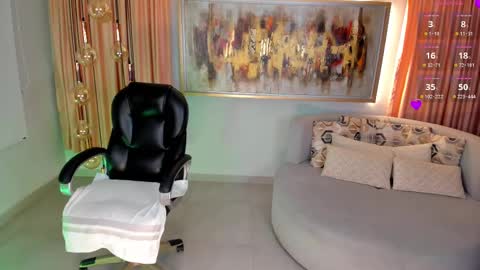  Kate Owens  online show from February 18, 10:16 am