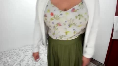 Snapshot of katerinamilf_ chatting on January 28, 10:12 am kata online show from January 28, 10:12 am