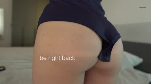 katesee online show from February 15, 3:00 pm