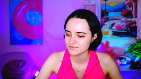 katewillows online show from February 16, 7:52 am