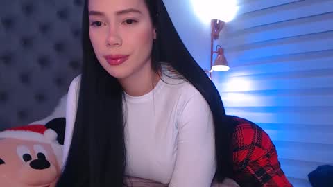 Snapshot of kathalove_1 chatting on December 9, 5:40 am Klove online show from December 9, 5:40 am