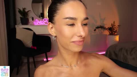 katherinepinke online show from February 19, 8:51 pm