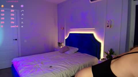 katherinepinke online show from November 24, 3:14 pm