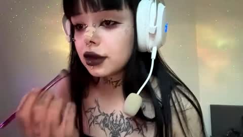 Luna online show from April 1, 3:31 pm