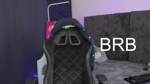 Snapshot of kathleen_frost chatting on December 3, 6:35 am kathleen_frost online show from December 3, 6:35 am