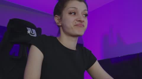 Snapshot of kathleen_frost chatting on February 8, 5:18 pm kathleen_frost online show from February 8, 5:18 pm